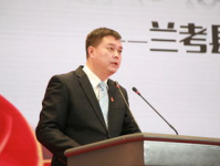 李明俊,从基层实干家到中央候补委员的奋斗历程